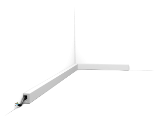 Orac Sockelleiste CX190