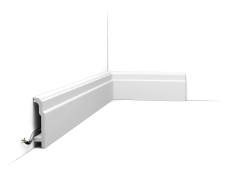 Orac Sockelleiste SX155