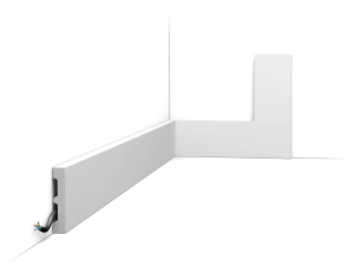 Orac Sockelleiste SX157