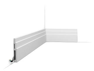Orac Sockelleiste SX180