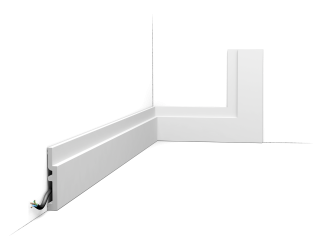 Orac Sockelleiste SX187
