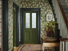 Flur mit Aderyn - Olive Colour Tapete von Little Greene