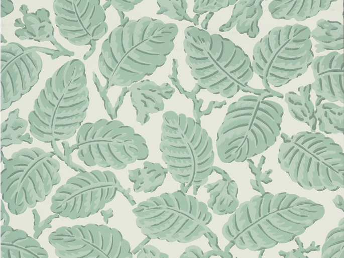 Beech Nut - Rubine Tapete mit mintgrünen Blätter von Little Greene