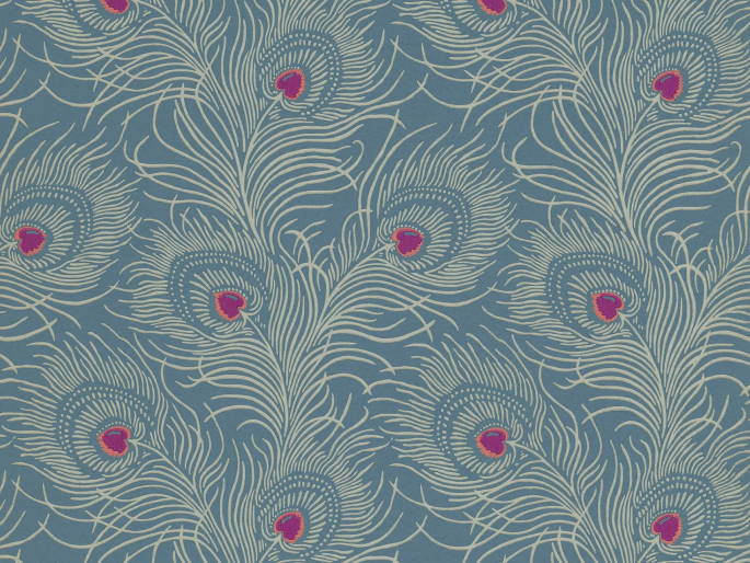Tiefblaue Tapete mit Pfauenfedern und rosa Details Carlton House Terrace - Blue Plume