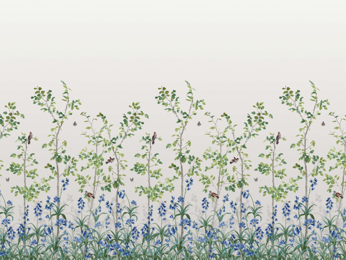 Bird & Bluebell - Ceviche Tapete mit weißem Hintergrund und blauen Blumen von Little Greene