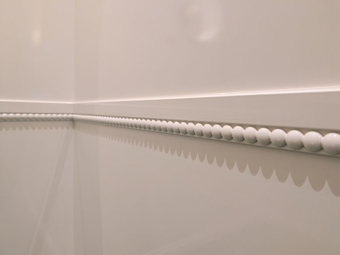 Orac flexible Wandleiste P9904F